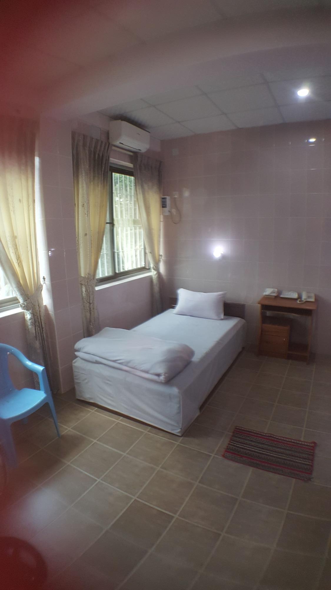 Red Dragon Hotel Hsipaw Eksteriør bilde