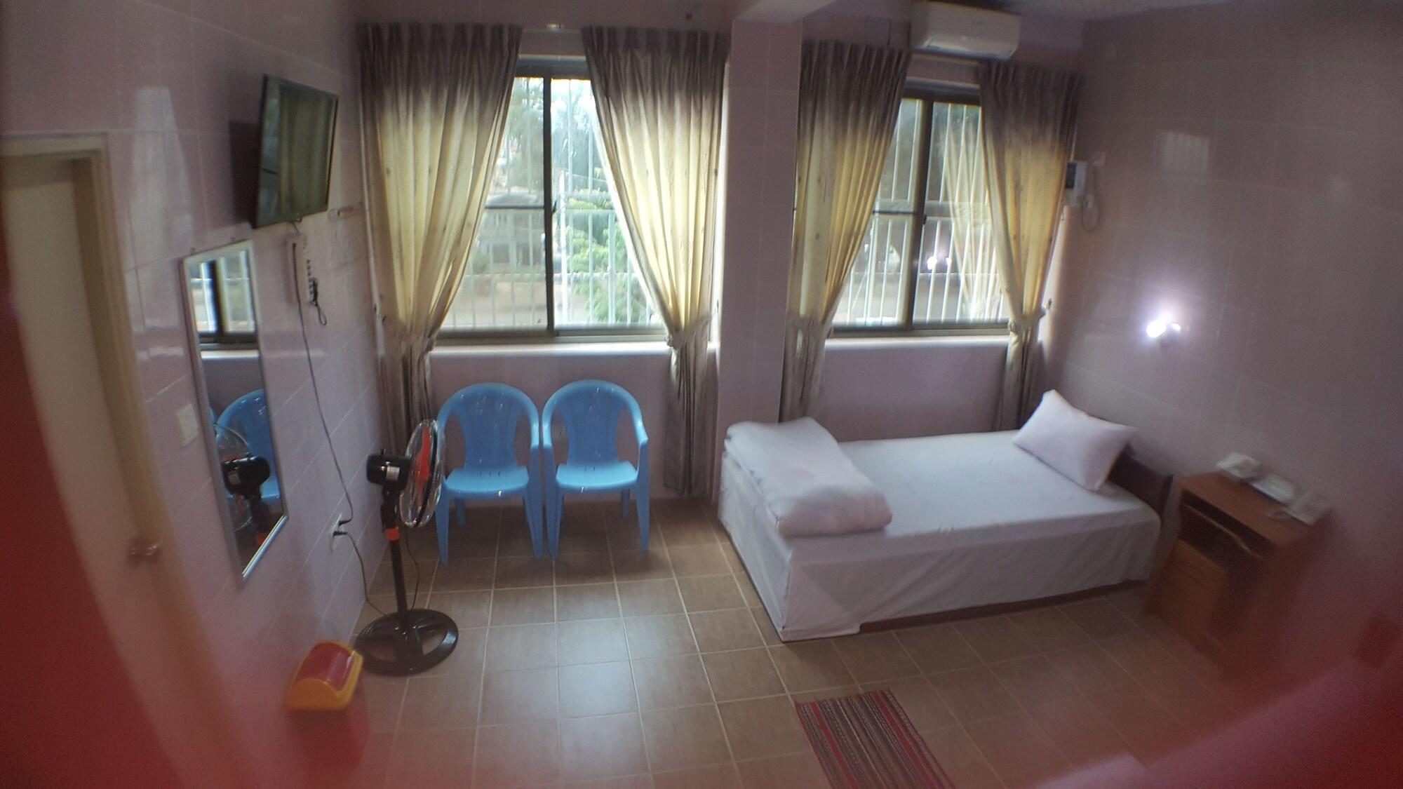 Red Dragon Hotel Hsipaw Eksteriør bilde