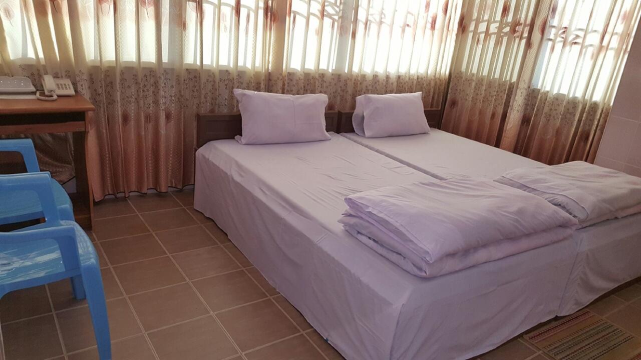 Red Dragon Hotel Hsipaw Eksteriør bilde