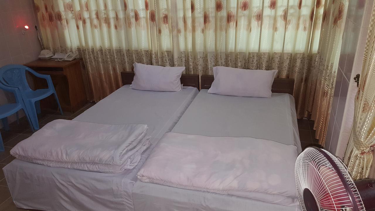 Red Dragon Hotel Hsipaw Eksteriør bilde