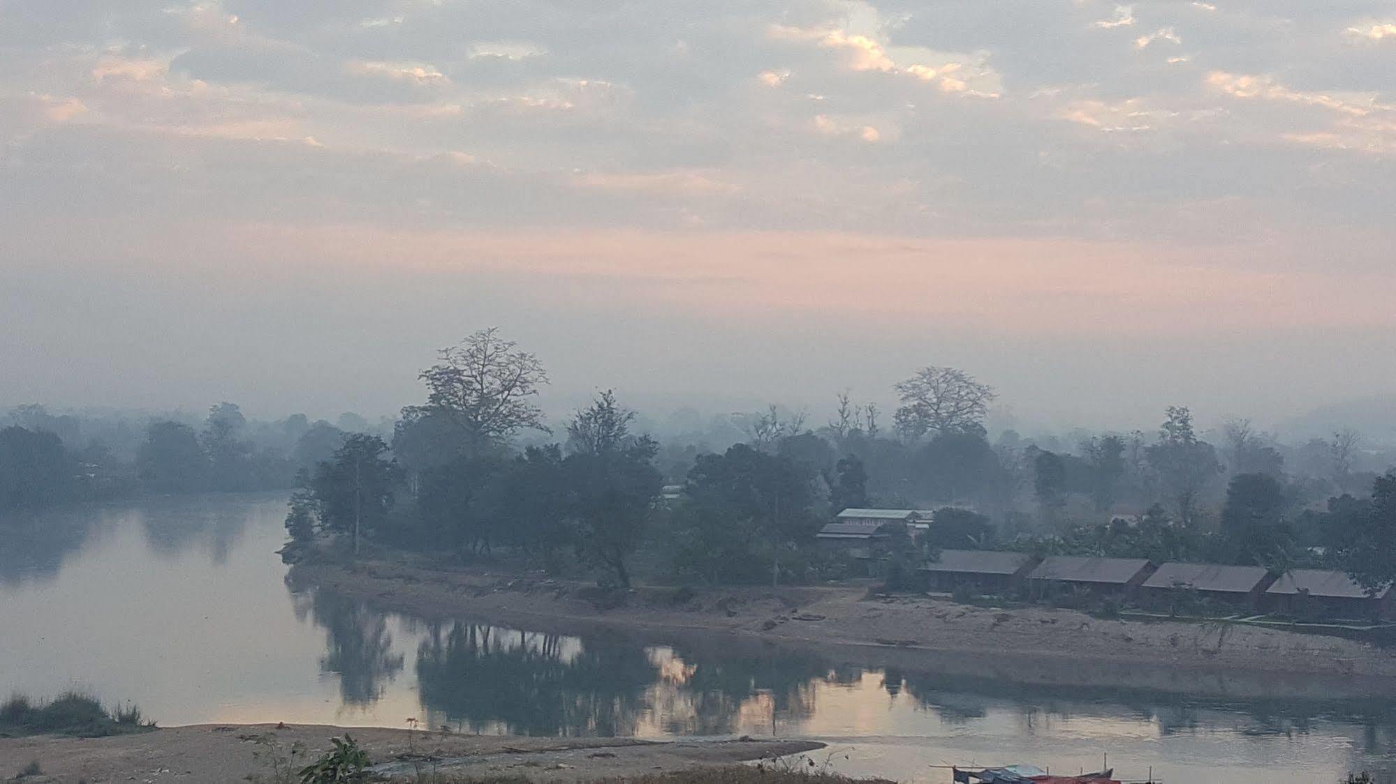 Red Dragon Hotel Hsipaw Eksteriør bilde