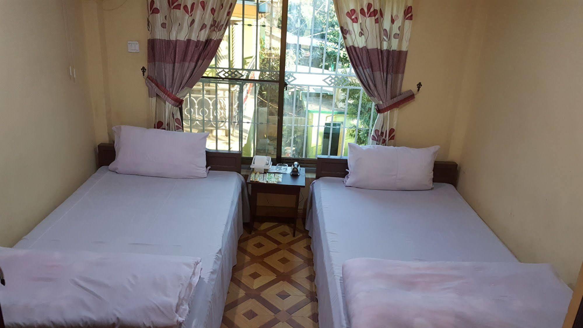 Red Dragon Hotel Hsipaw Eksteriør bilde