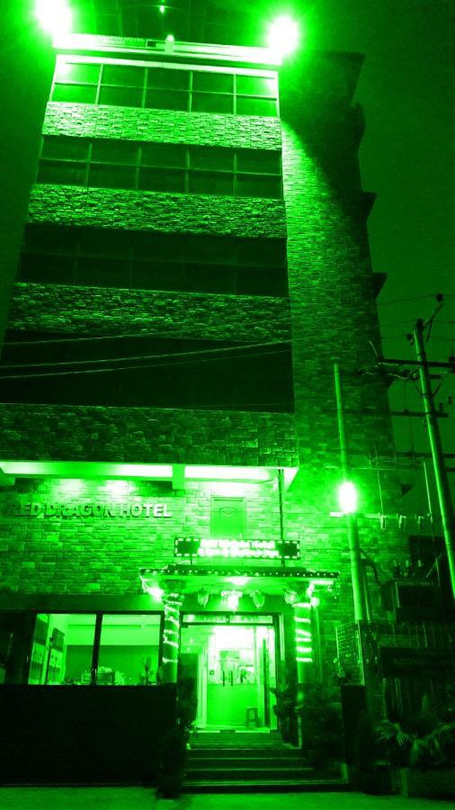 Red Dragon Hotel Hsipaw Eksteriør bilde